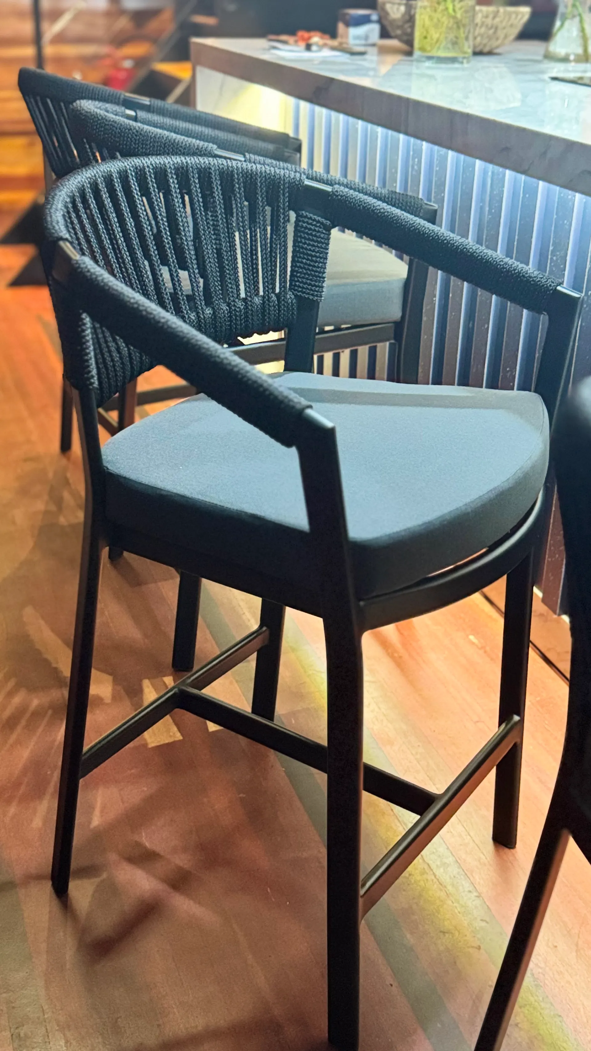 Madeira e conforto — detalhe